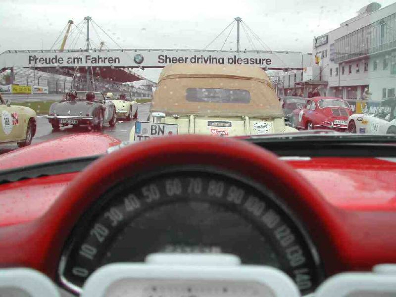 MARTINS RANCH Corvette Vintage Racing green hell start 